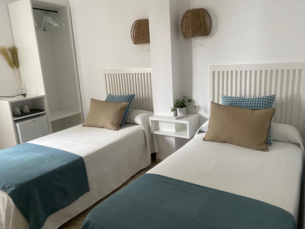 Hostal Andalucia Nerja Kültér fotó