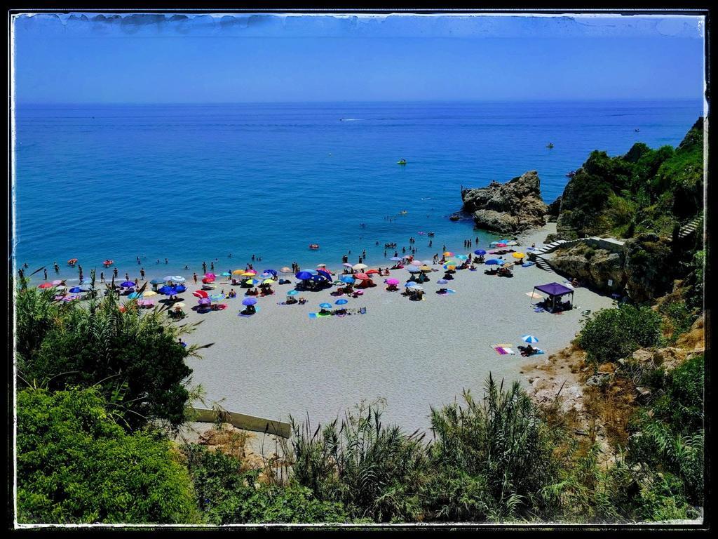 Hostal Andalucia Nerja Kültér fotó