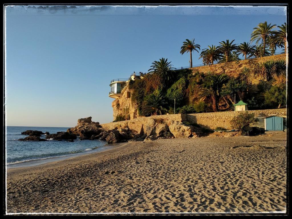 Hostal Andalucia Nerja Kültér fotó