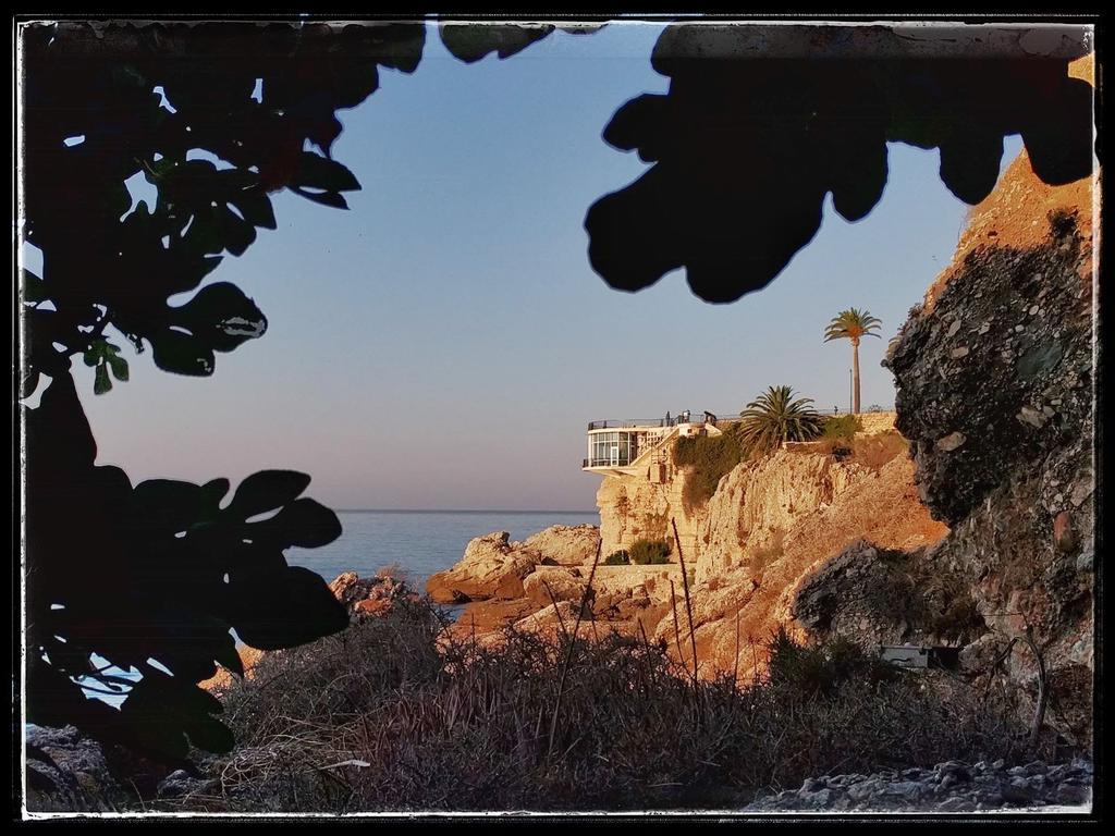 Hostal Andalucia Nerja Kültér fotó