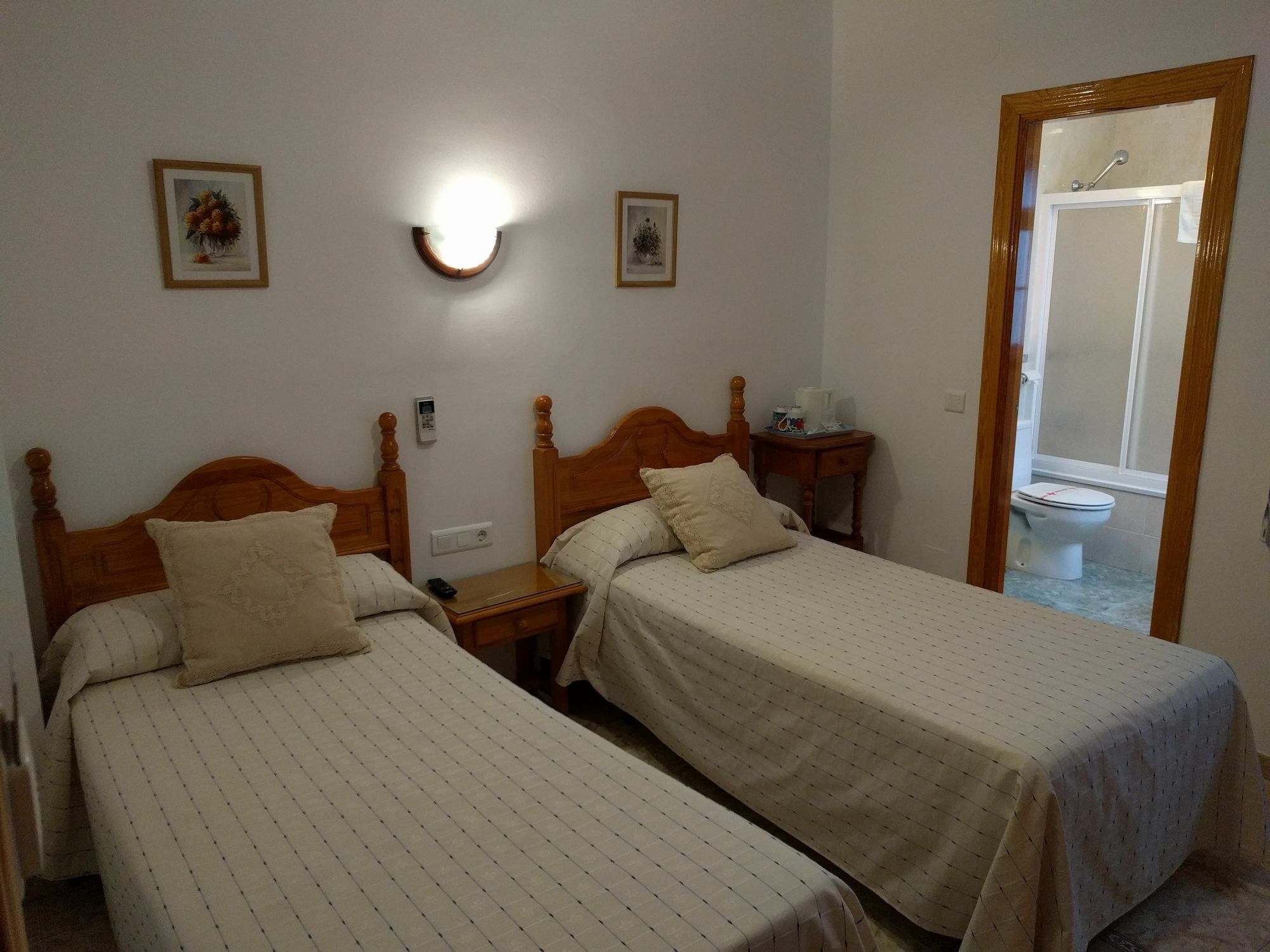 Hostal Andalucia Nerja Kültér fotó